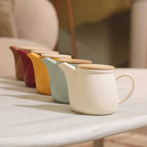 Anna | Teekanne aus Haselnusssteinzeug mit Bambusdeckel | 500 ml