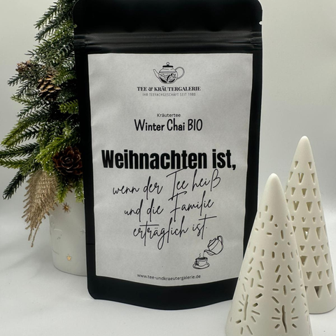 82287_BIO_Winter_Chai_1-Tee-undKraeutergalerie