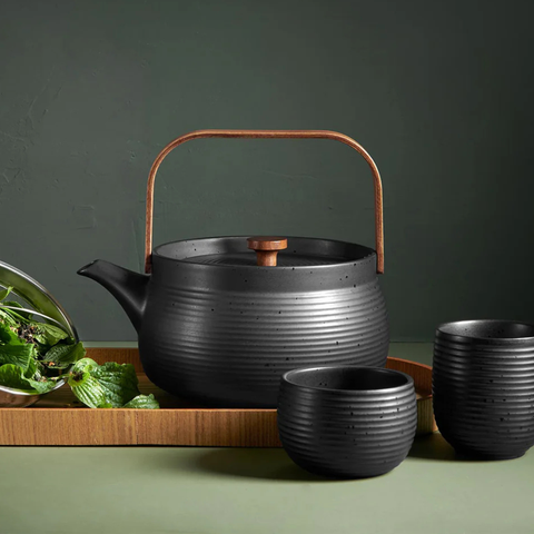 Tee-undKrautergalerie-Teekanne mit Holzgriff, black, 1,5 l. | 23370190 | Porzellan