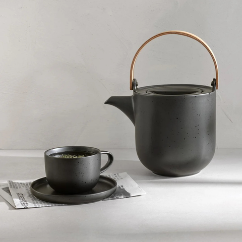 Tee-undKrautergalerie-Teekanne mit Holzgriff, kuro, 1,5 l. | 19372190 | Porzellan