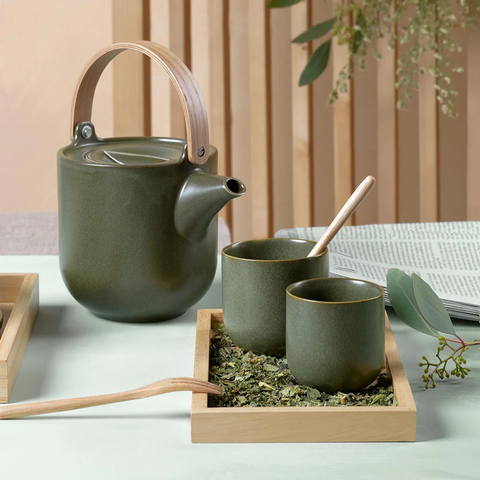 Tee-undKrautergalerie-Teekanne mit Holzgriff, nori, 0,6 l. | 19371192 | Porzellan